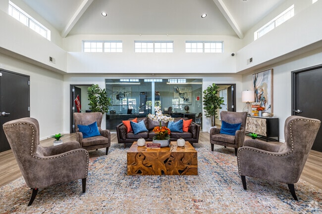Leasing Office - Briarwood Gardens