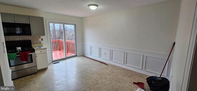 Building Photo - 603 Tudor Dr