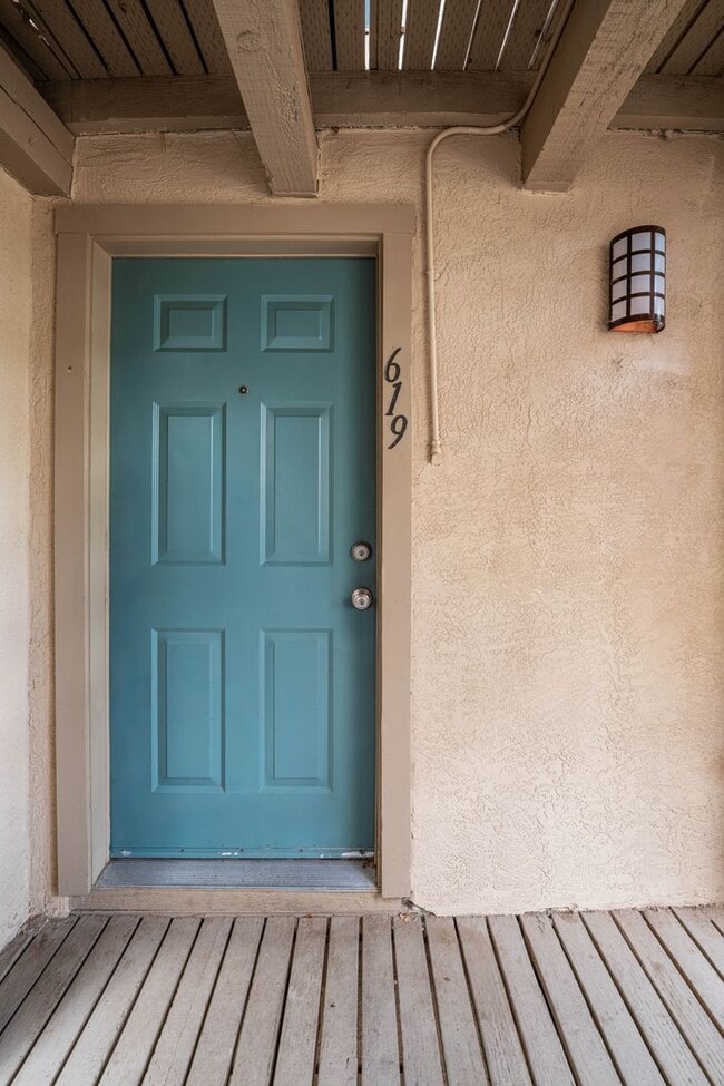 Building Photo - Cozy One-Bedroom at The Reserve