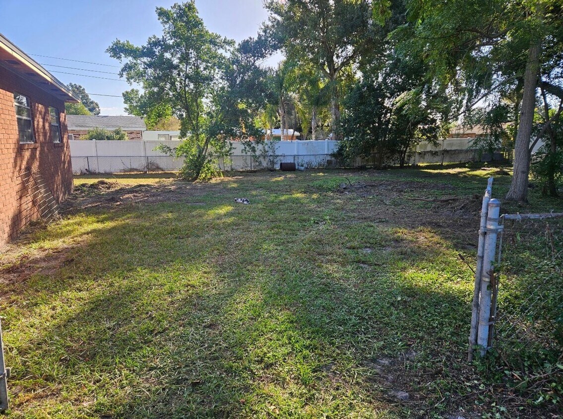 Building Photo - Northside Rental Home!