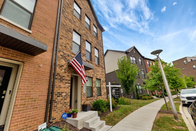 Building Photo - 4331 La Plata Ave