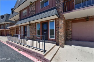 Building Photo - 4800 N Stanton St