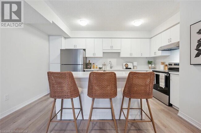 Building Photo - 115 REVERIE Wy
