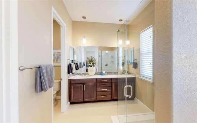 Building Photo - 4 br, 2.5 bath House - 11750 Rustic Ridge Ct