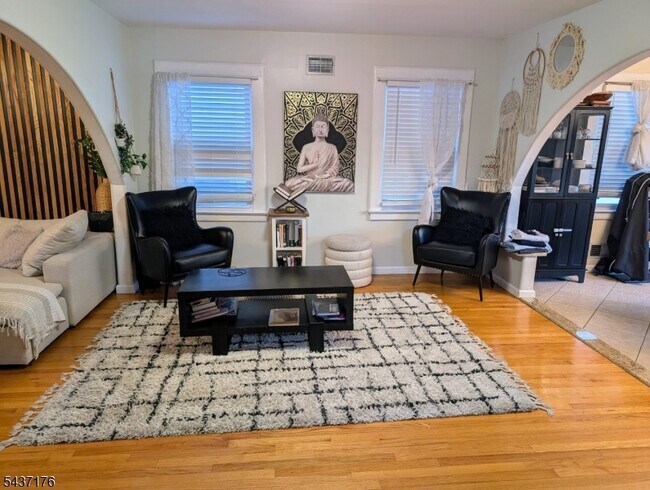 Foto del edificio - 2518 Hawthorne Ave