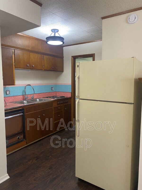 Foto del edificio - 2021 SW Mission Ave