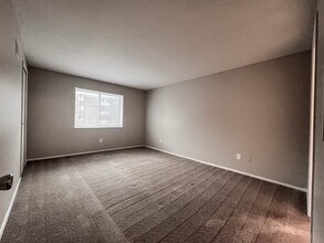 Interior Photo - Huntington Green Apartments