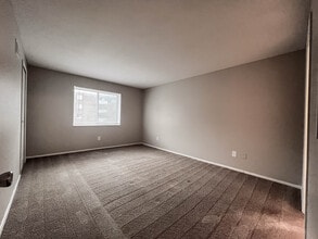 Interior Photo - Huntington Green Apartments