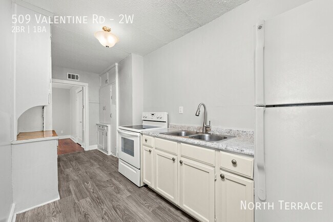 Foto del edificio - 507-509 Valentine Rd