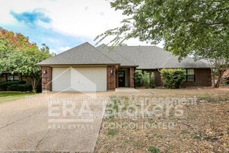 Building Photo - 505 Sun Meadows Dr