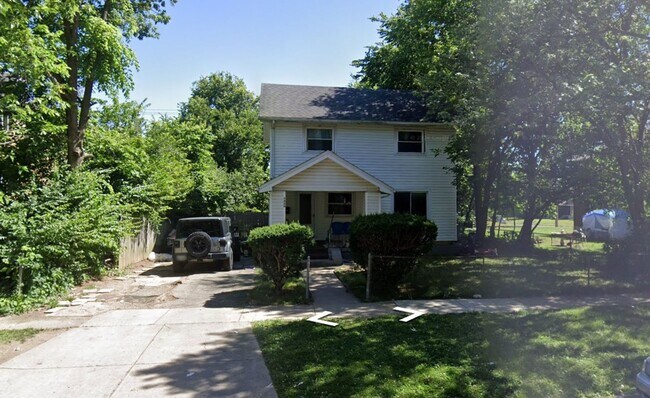 Spacious & Affordable 3-Bedroom - Spacious & Affordable 3-Bedroom House