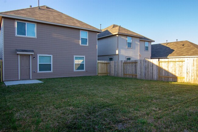 Building Photo - 24227 Avogadro Dr