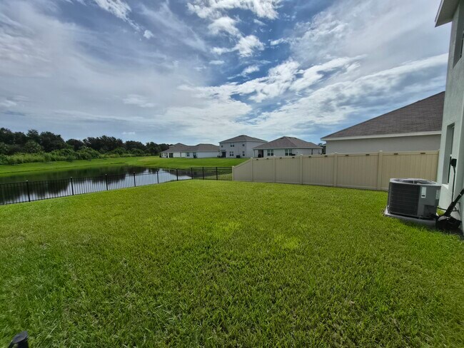 Foto del edificio - 3912 112th St E