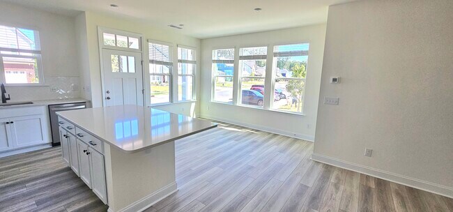 Foto del edificio - 1534 Cedar Tree Dr