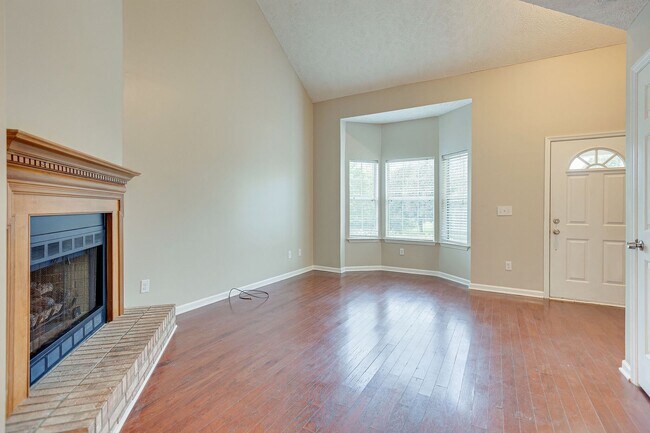 Foto del edificio - 3 or 4 bed/ 2.5 Bath Home in Falcon Creek ...