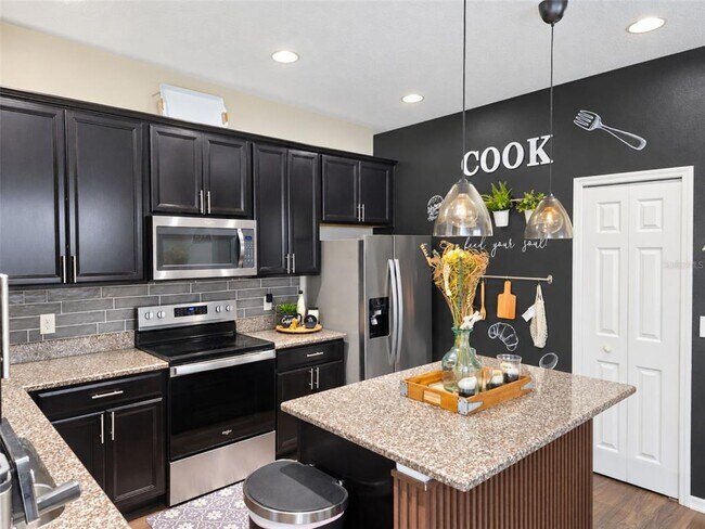 Building Photo - 4839 Cliveden Loop