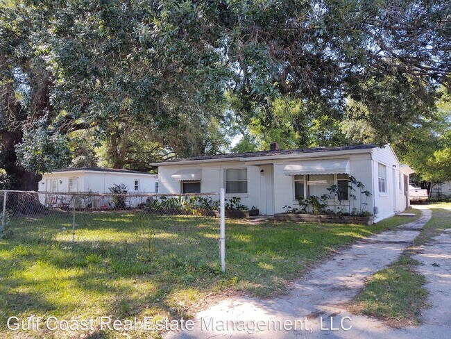 Foto del edificio - 3 br, 1 bath House - 26 Randolph Dr