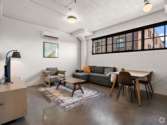 Building Photo - 608 N 3rd St