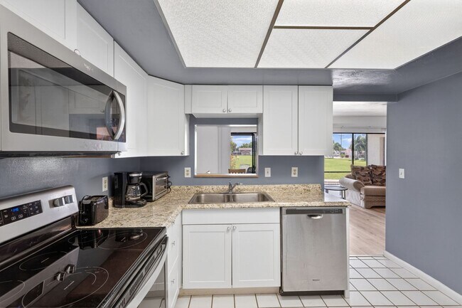 Foto del edificio - 4728 Orange Grove Blvd