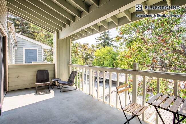 Foto del edificio - 37050 Meadowbrook Common