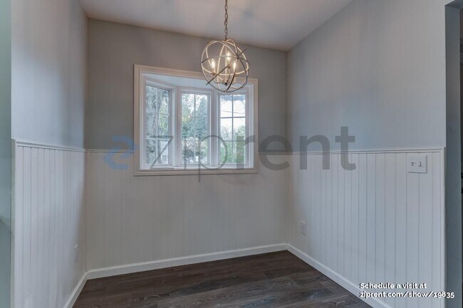 Foto del edificio - 5806 NE 60th Ave