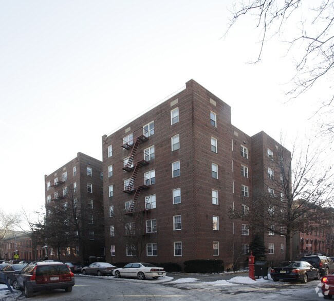 Building Photo - 1125 Lorimer St