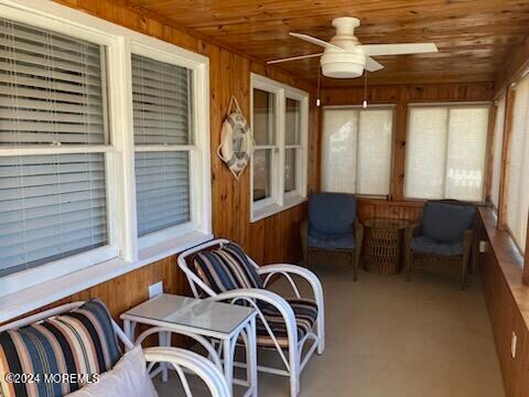 Building Photo - 105 4th Ave