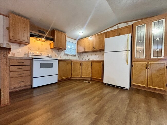 Building Photo - 13295 Pecan Tree Dr