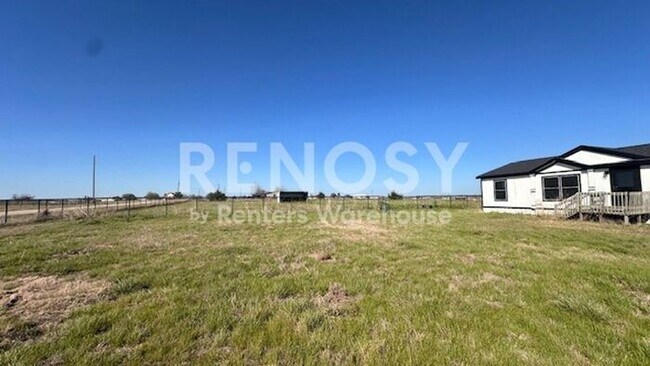 Building Photo - 2.7 Acres in Nevada!  Horses Welcome!!!