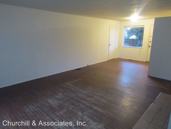 Foto del edificio - 563 NE Oleary St