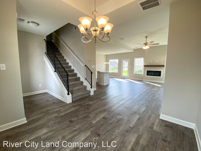 Building Photo - 4 br, 2.5 bath House - 5429 Lakeside Cove