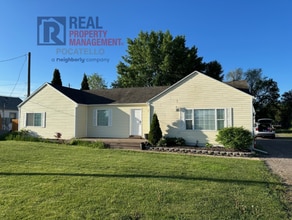 Building Photo - 717 W Eldredge Rd