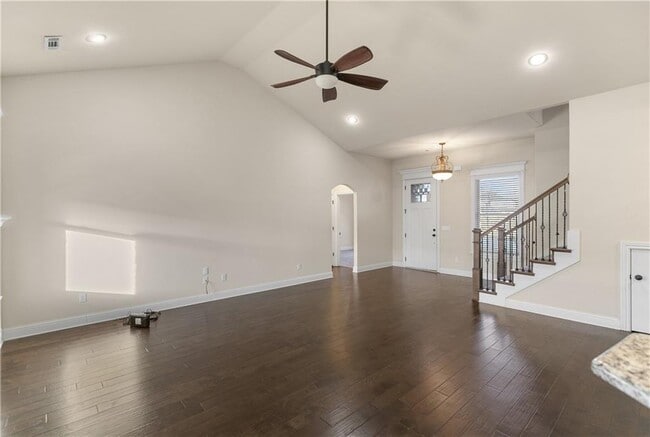 Building Photo - 2304 SW Chaddington Rd