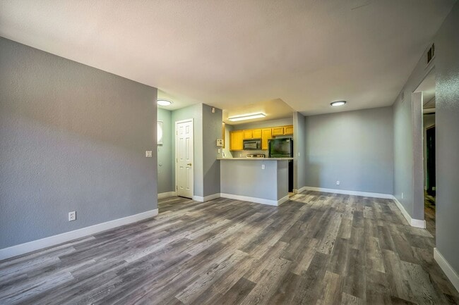 Building Photo - 2967 Juniper Hills Blvd