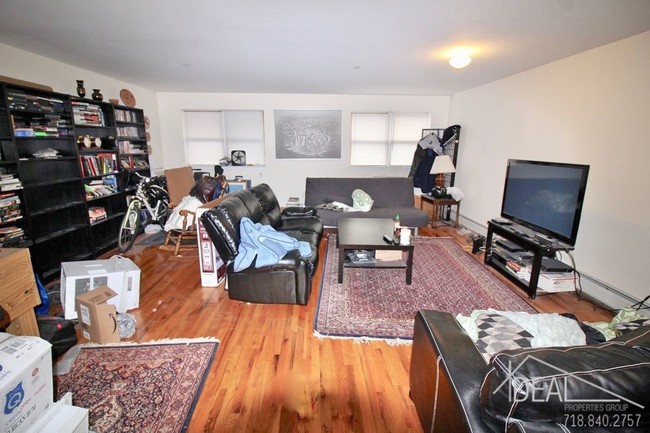 Foto del edificio - 577 Prospect Avenue #UNIT1DR