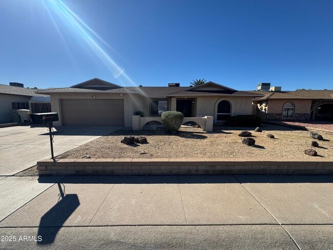 Foto del edificio - 5021 W Mercer Ln