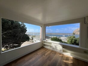 Building Photo - 964 Pelican Pl