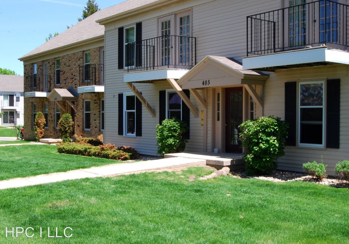 Building Photo - 584 Donofrio Dr
