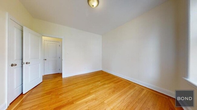Building Photo - 2 bedroom in NEW YORK NY 10014