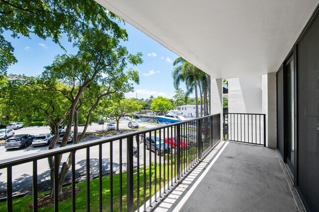 Foto del edificio - 1201 River Reach Dr