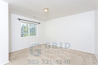 Building Photo - 5023 SE 62nd Ave