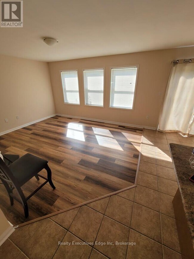 Building Photo - 384 Garth Massey Dr