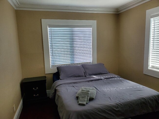 Foto del edificio - 1284 A St