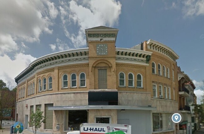 Building Photo - 148 Grant Ave