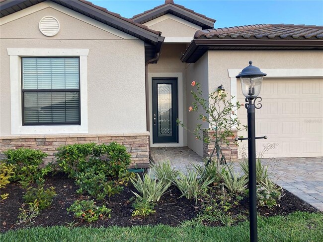 Building Photo - 6511 Clairborne Ln