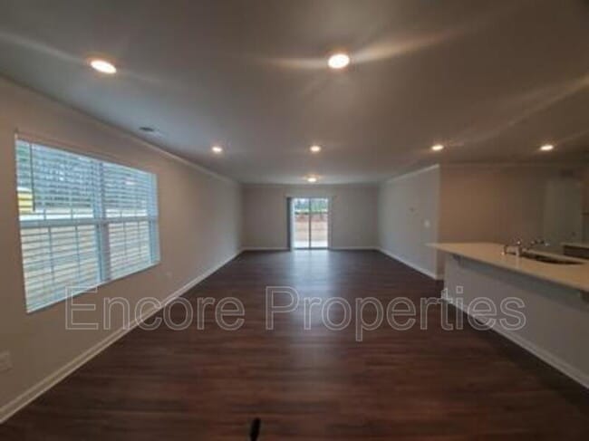 Foto del edificio - 208 Abercorn Way