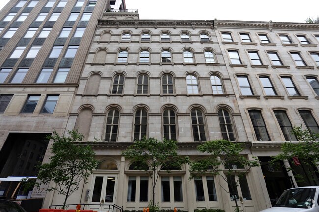 Facade - 41-43 Warren St