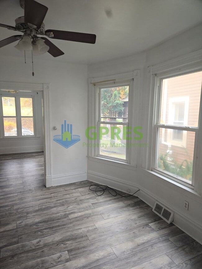 Building Photo - 159-161 Freeport Rd