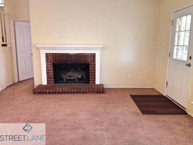 Foto del edificio - 1605 Caplin Dr