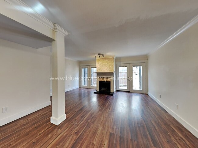 Building Photo - 3627 Dickason Ave